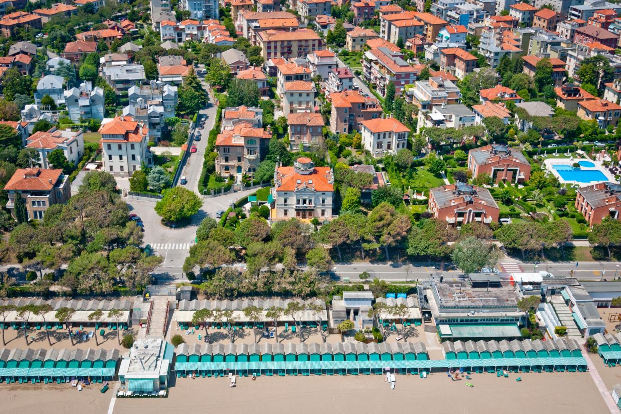 Villa Gabriella B&B - Apartments Lido di Venezia Bagian luar foto